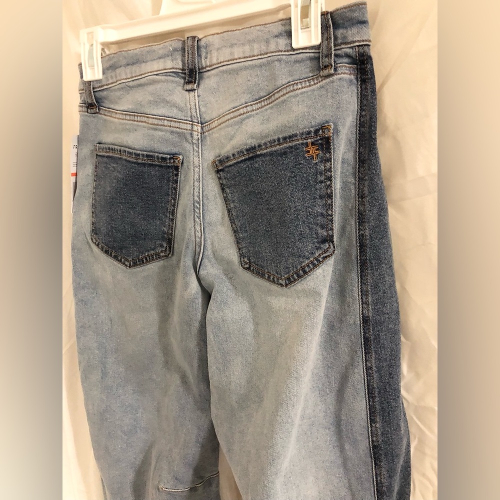 Frayed soraya wash rhinestone bow adorned barrel ankle jeans size 26 brand new - Picture 8 of 16